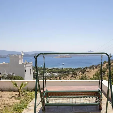 2 Br Duplex With Stunning View Near Camel Beach In *