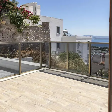 Villa Duplex With Stunning View Near Camel Beach In *